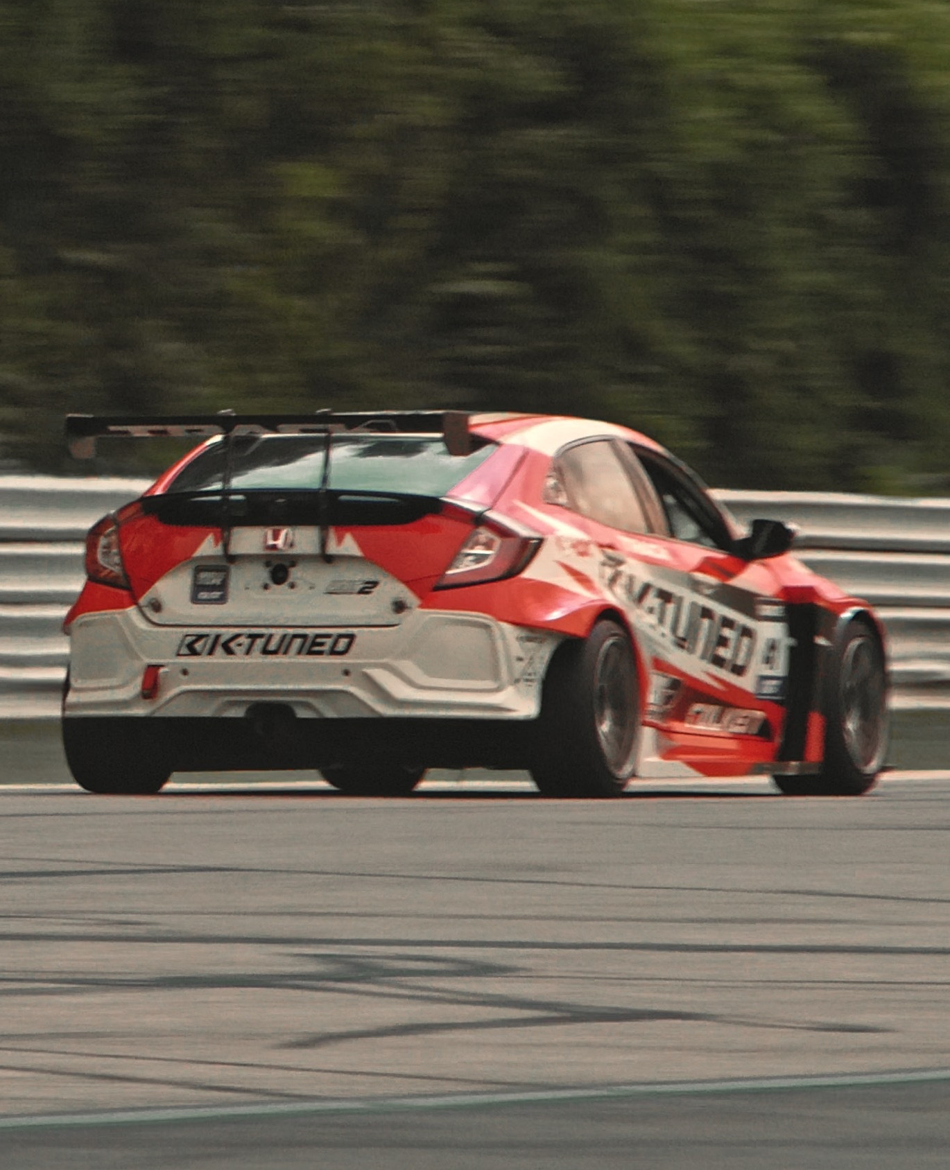 James Houghton Sweeps GLGT Races At Lime Rock Park